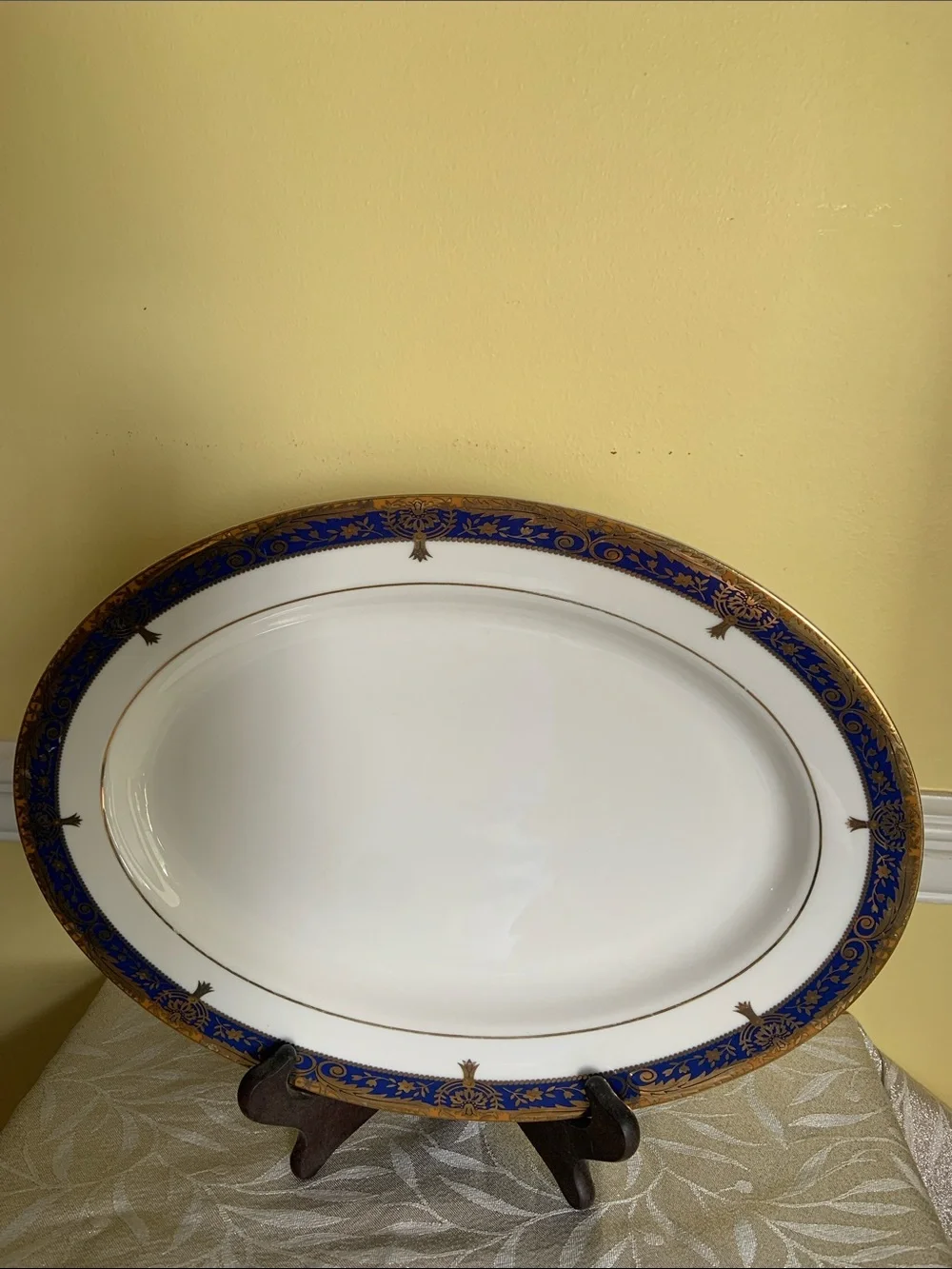 Nikita Translucent Embassy Porcelain Oval Serving Platter Gold Trim